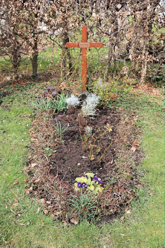 Nikolai Hamazaspian grave